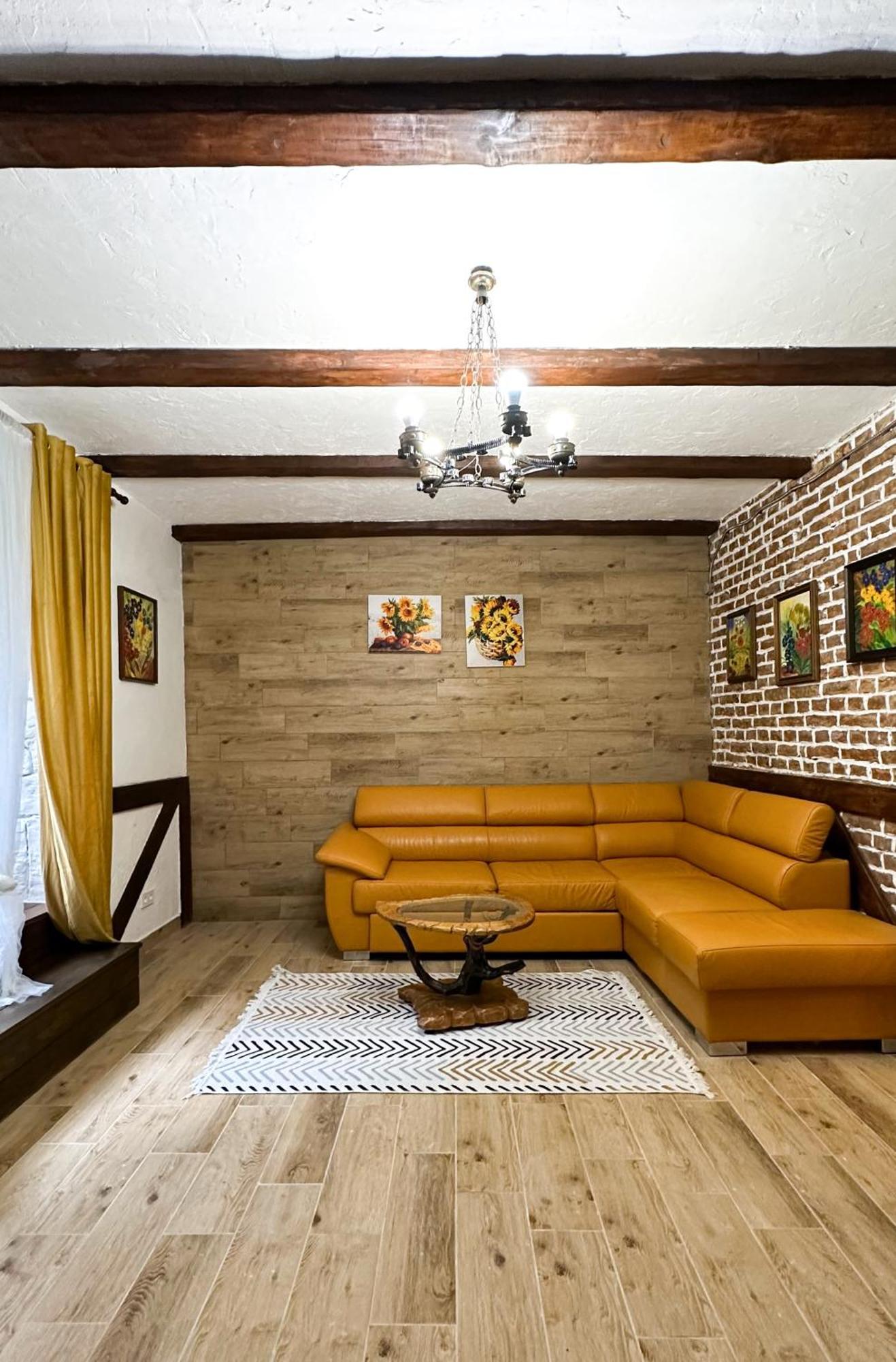 Cozy Apartments In The City Centre Львов Экстерьер фото