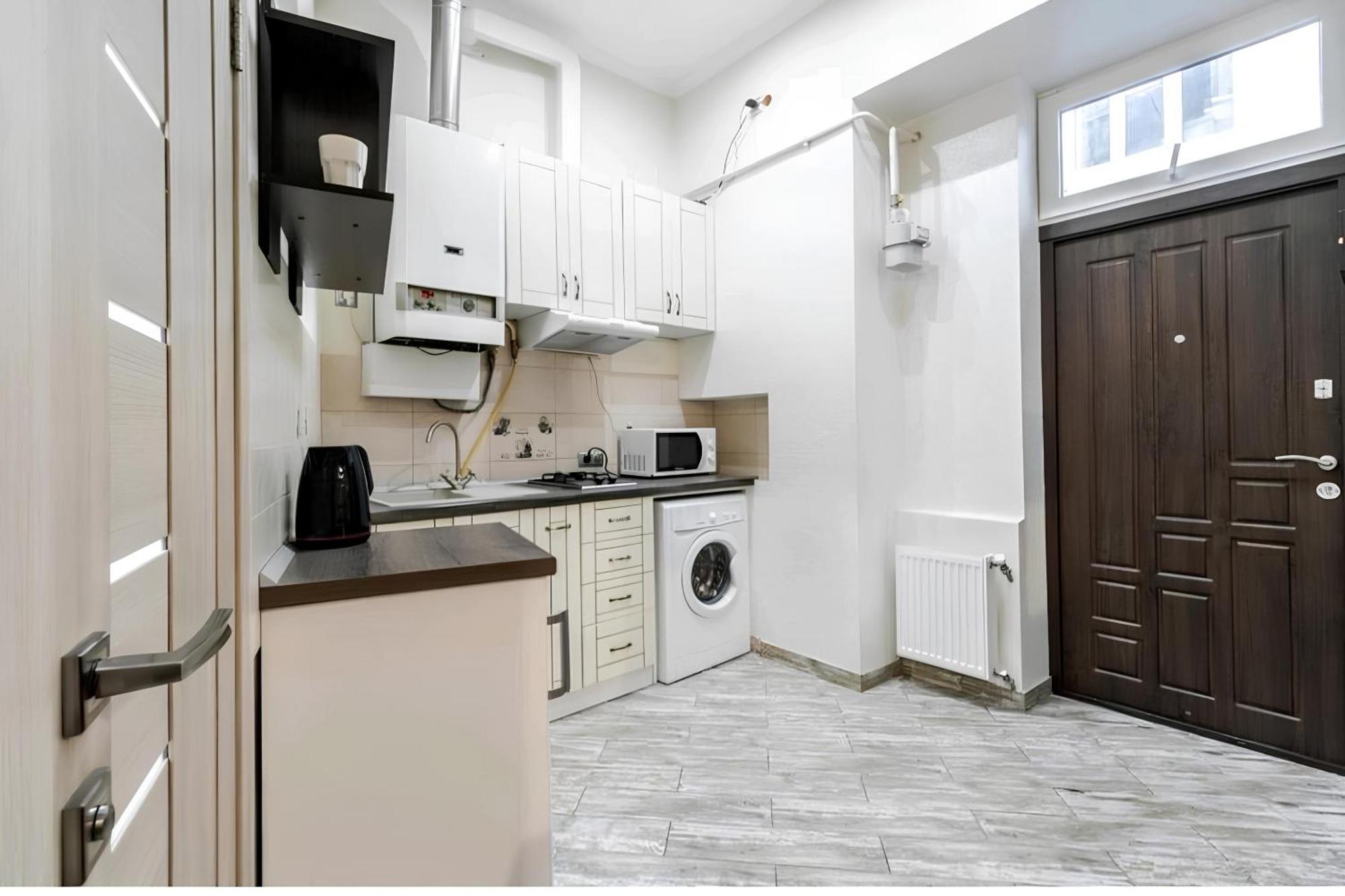 Cozy Apartments In The City Centre Львов Экстерьер фото