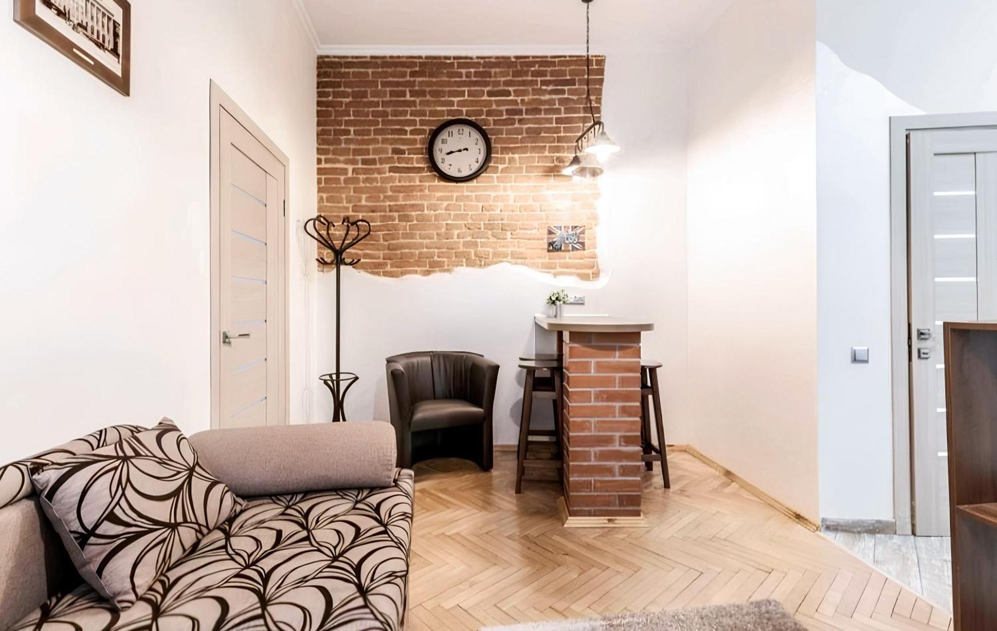 Cozy Apartments In The City Centre Львов Экстерьер фото